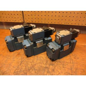 Mannesmann Rexroth 4WEH10D40/6AW110NET Z55L Hydraulic Directional Valve