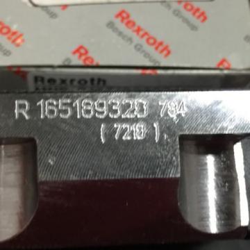 NEW REXROTH LINEAR RUNNER BLOCK SIZE 20 PN# R165189320