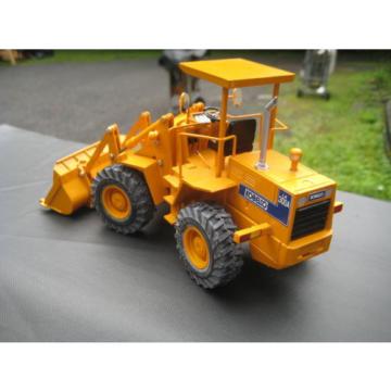 KOBE Steel LTD KOBELCO LK 300A wheel loader VERY RARE 1/30 MINT w/ Box