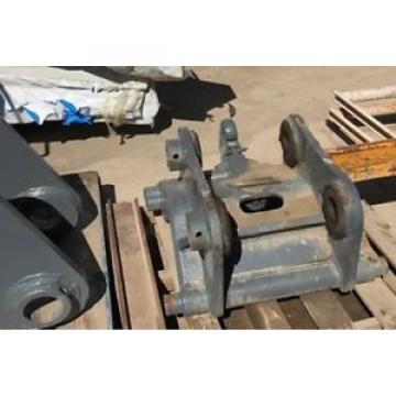 VOLVO quick hitch 16 Tons quick change coupler Hitachi Kobelco Schnellwechler