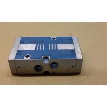 Rexroth 571 050 00 0 Valve NEW (LOC1187)