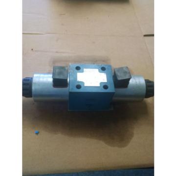 Mannesesmann Rexroth Directional Valve 4WE 10 J32/CG24N9Z4